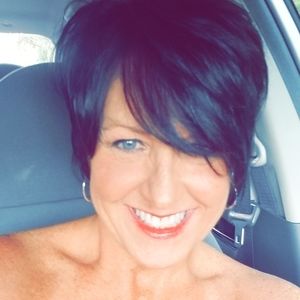 Meet your Posher, Gina